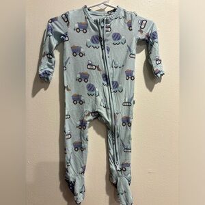 posh peanut construction footie